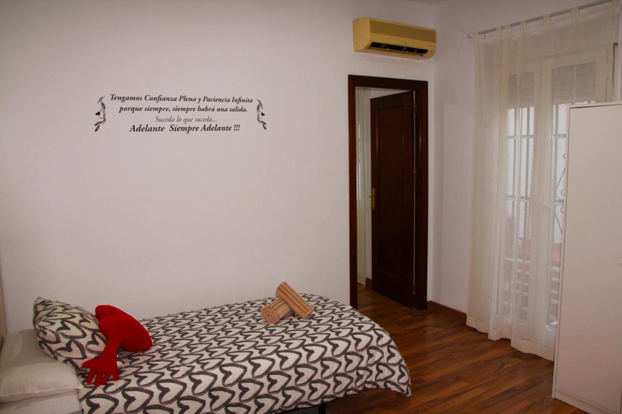 דוס הרמנאס Villa Ahumor Apartamento Entero 20 M Sevilla -6Pax מראה חיצוני תמונה