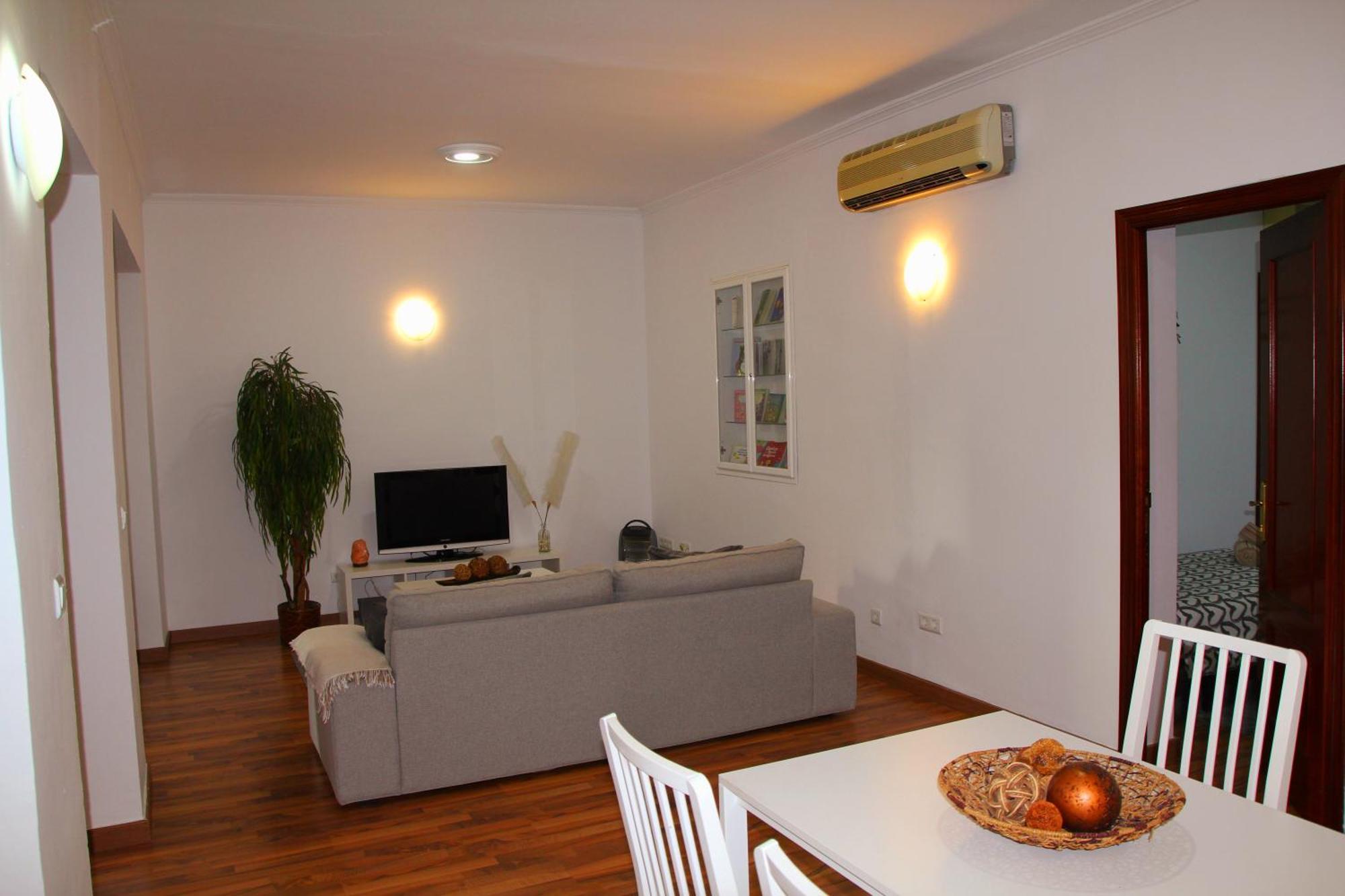 דוס הרמנאס Villa Ahumor Apartamento Entero 20 M Sevilla -6Pax מראה חיצוני תמונה